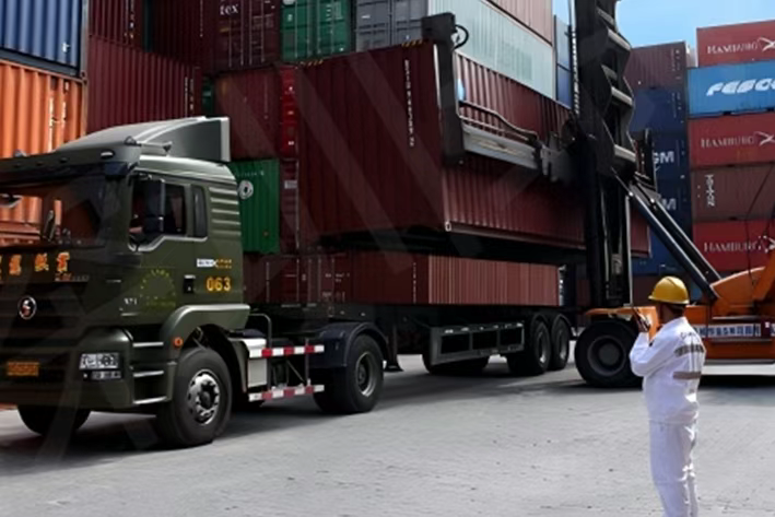 vehicle-mounted rugged tablet Presentando Pantalla legible por la luz del sol, Resistencia al calor, interfaces seguras, entrada de voltaje amplio y conectividad 4G. vehicle-mounted rugged tablet Presentando Pantalla legible por la luz del sol, Resistencia al calor, interfaces seguras, entrada de voltaje amplio y conectividad 4G.