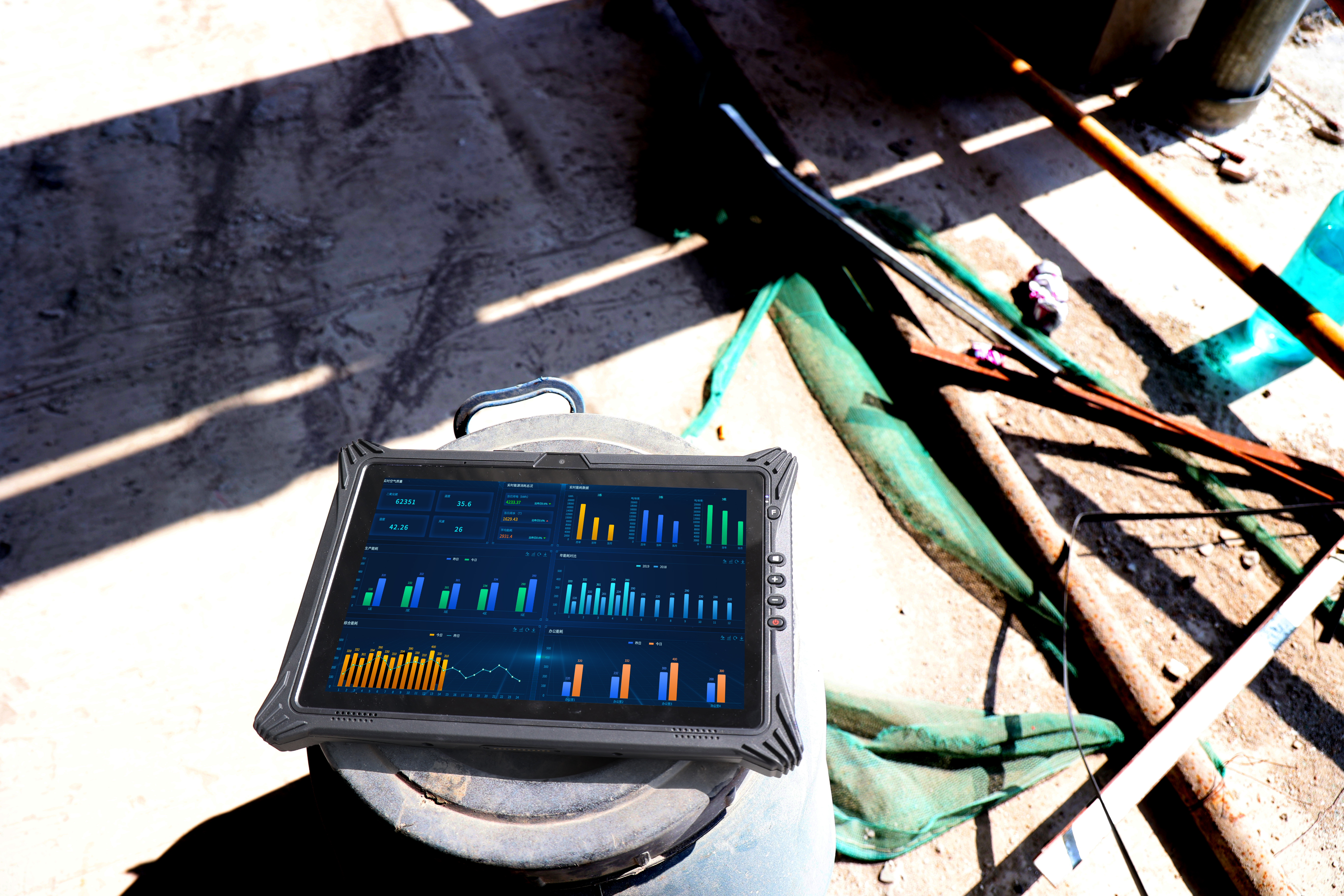 Una tableta robusta con ambos IP67 Y MIL-STD-810H Certificación is commonly preferred for demYing enterprise environments