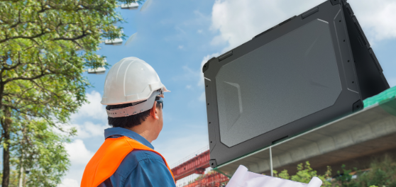Onerugged N15M harnesses the power of the Entel® Core™ Ultra processor family, Que utiliza NPUs Entegrados con Entel®Tecnología AI Boost. Esto proporciona amplias, Potencia computacional dedicada para manejar cargas de trabajo de Enferencia de AI Entensivas en computación directamente en el borde, Reducir la latencia y la dependencia del ancho de banda.
